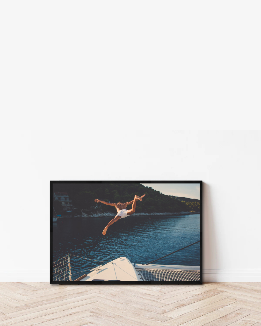Freefall Riviera – Kunstprint mit mediterranem Flair